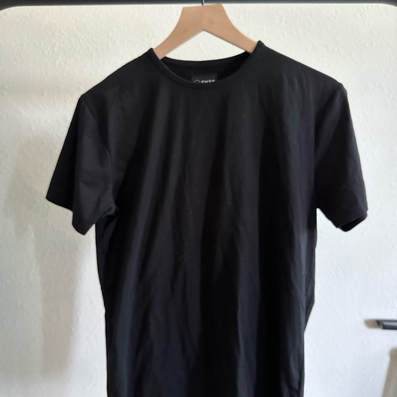 Cuts Clothing AO Curve Hem Tees. Various colors. Small. - Picture 6 of 6